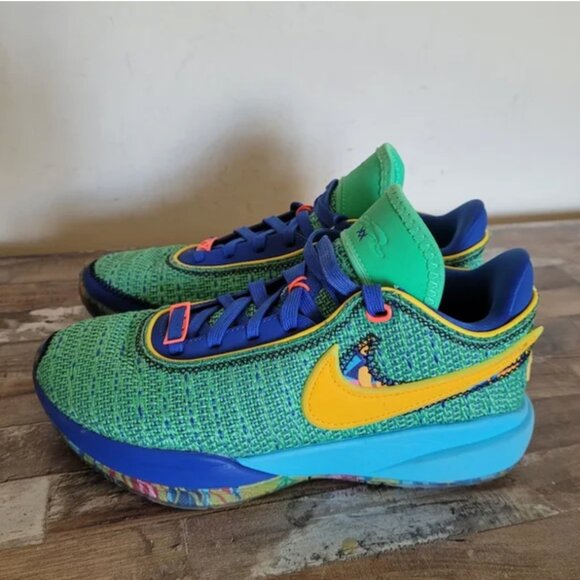 Nike Kids' Multicolor Green Blue Athletic Shoes Sneakers size